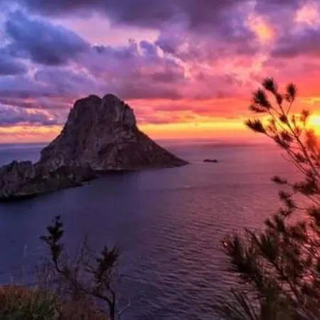 Pirats Des Vedra カラ・ヴァデラ